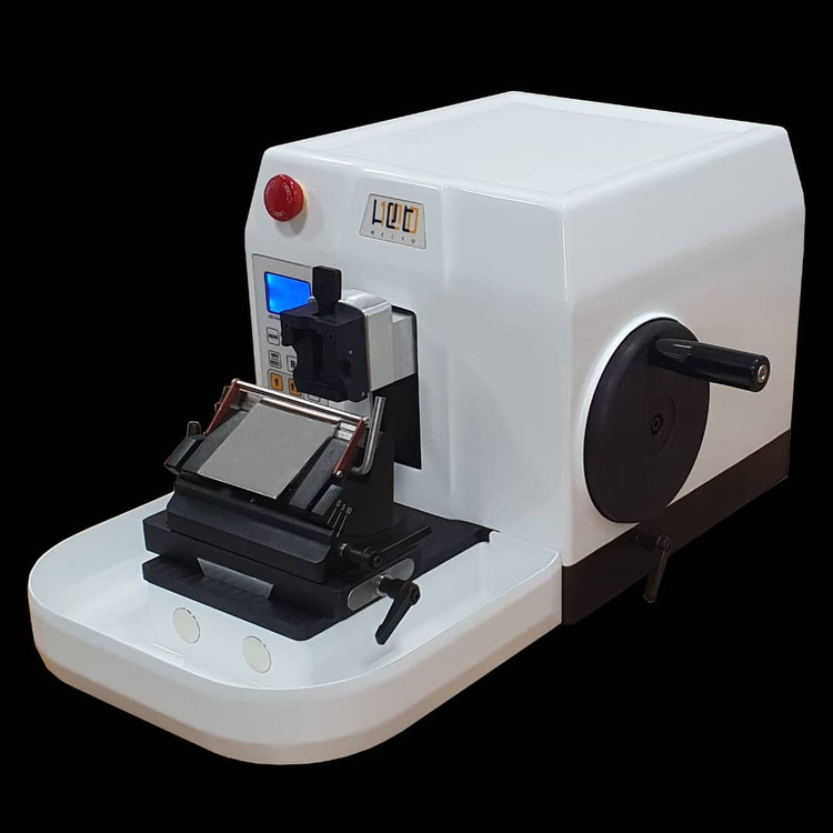 میکروتوم نیمه اتوماتیک