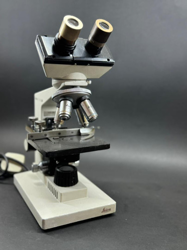 میکروسکوپ آمریکایی لایکا