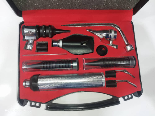 ست اتوسکوپ و افتالموسکوپ